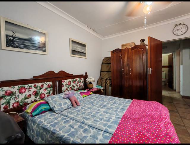 3 BEDROOM HOUSE FOR SALE IN THREE RIVERS